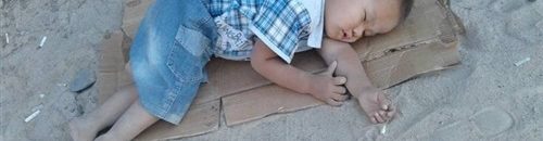 لماذا تُرك "رضيع" على حافة جبل شاهق؟ 10 872