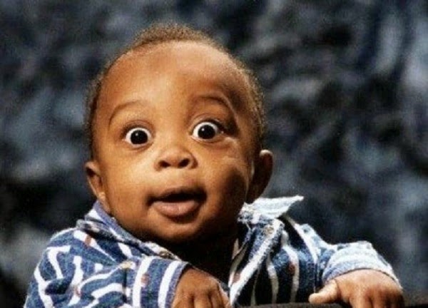 بالفيديو.. «سيارة إطفاء» تثير جنون طفل صغير 1 طفل