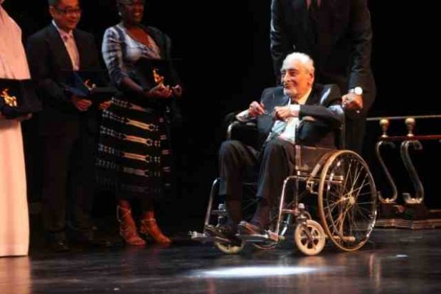 كيف أصبح شكل الفنان جميل راتب؟.. وماذا عن حالته الصحية