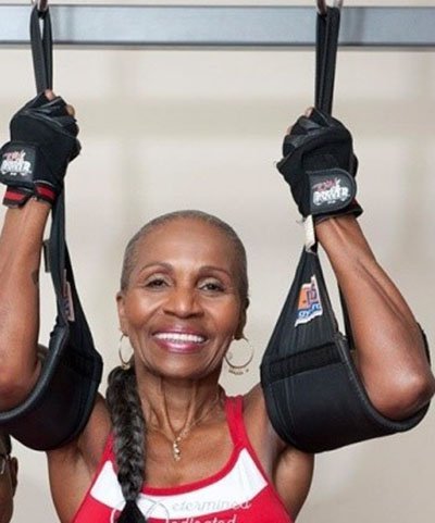 في يومهن .. اعتقاد خاطئ وتحد خطير يواجه النساء 1 نساء لا يتقدم بهن العمر5