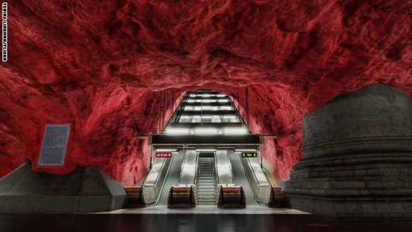 161010141006 stockholm subway super 169