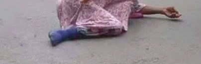 متسول يصدم الناس بما يفعله عند عدم الحصول على المال! 10 484