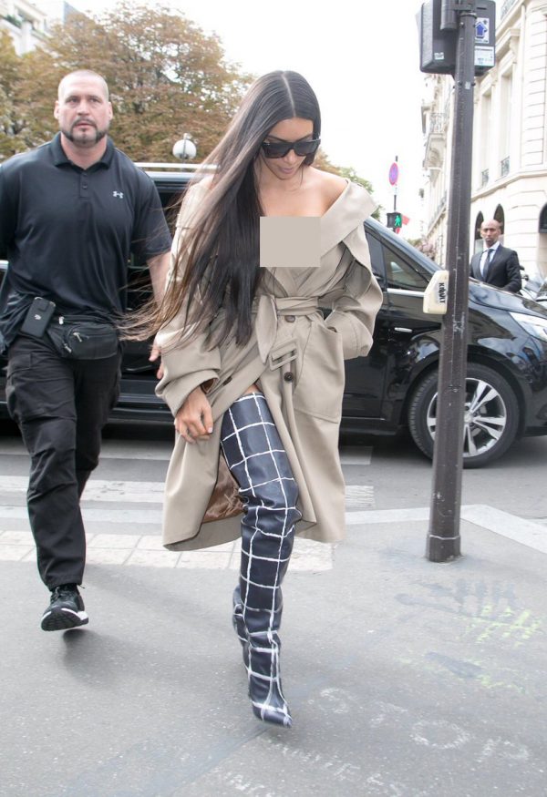 أمينة لكيم كارشيان وتقول لها "وحياة النبي تتنازلي عن المحضر ومش هعمل كده تاني"! 1 Ctx4ZxmWAAEuctD