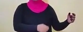 سيدة سودانية تترجم للصم اغنية"سودانية" وتحصد اعجاب الالاف من رواد يوتيوب.. فيديو 10 الاء عباس