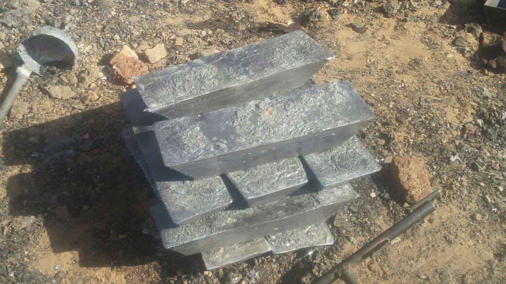 بالصور .. شرطة حماية البيئة تضبط مصنعاً عشوائياً لصهر الرصاص شمال بحري 2 شرطة حماية البيئة تضبط مصنعاً عشوائياً لصهر الرصاص شمال بحري