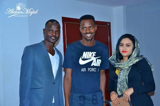 الصورة ترصد اصطياد ساندريلا الشاشة الزرقاء نورهان نجيب لغزال وأسد 2 الصورة ترصد اصطياد ساندريلا الشاشة الزرقاء نورهان نجيب للغزال والأسد