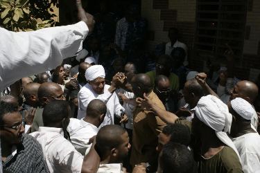 حزب الأمة: استقبال شعبي للمهدي يعكس وحدة المعارضة السودانية 1 168 2eb9e