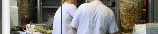 الشاورما محظورة في مدينة إيطالية.. والسبب "حماية الذوق العام" 10 5 2