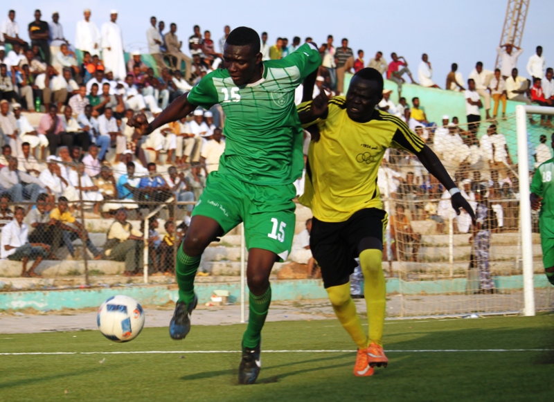 جانب من مباراة فريق تريعة البجا باللون الأخضر التي تأهل فيها لخوض الملحق أمام النيل شندي