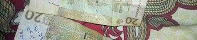 ينصح الخبراء بمعالجة تزييف النقود فئة الـ"50"، ويطلقون تنبيهات بخطورة طباعة العملة بحجم كبير 10 عملة