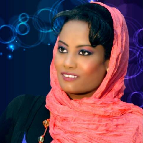 في ذمة الله الشاعرة والإعلامية السودانية غادة عثمان "البت الحديقة" 1 11825767 766738223438383 835278338588537483 n