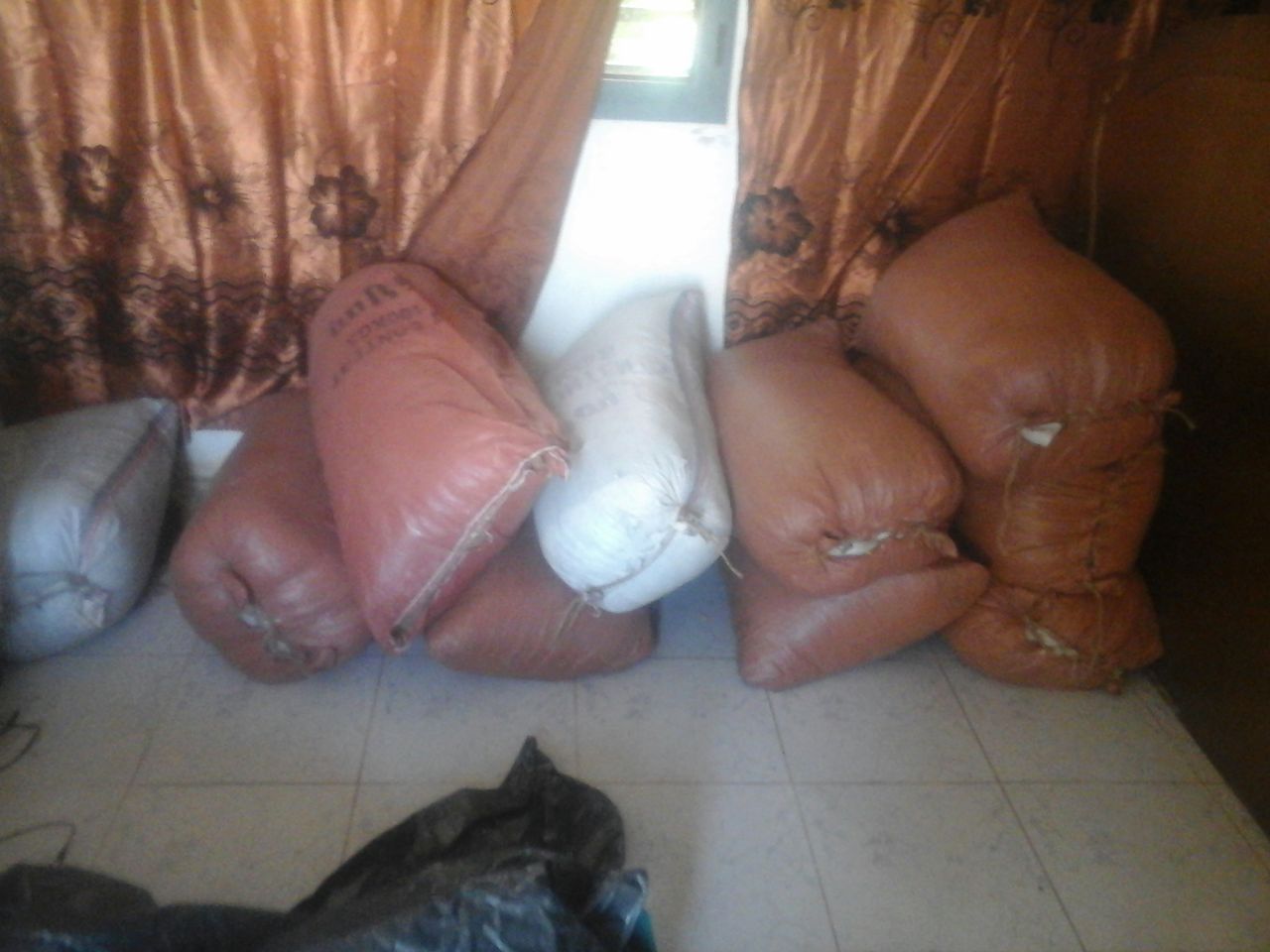 تفكيك شبكات مخدرات بعدد من أحياء الخرطوم 1 45757