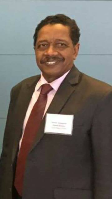 محافظ البنك المركزي "حازم عبدالقادر" يؤكد دعم مسيرة القطاع المصرفي للنهوض باقتصاد البلاد 1 حازم عبد القادر