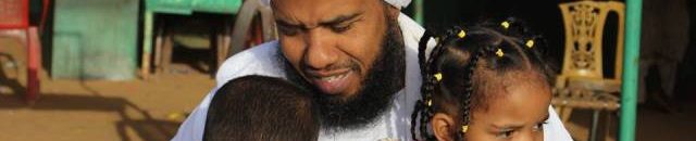 علقت في يد ولدي (كموناً) أسود فهل يجوز؟ 10 عبد الحي1