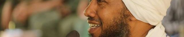 هل يجوز للمحجبة لبس البنطال تحت العباءة؟ 10 عبد الحي3