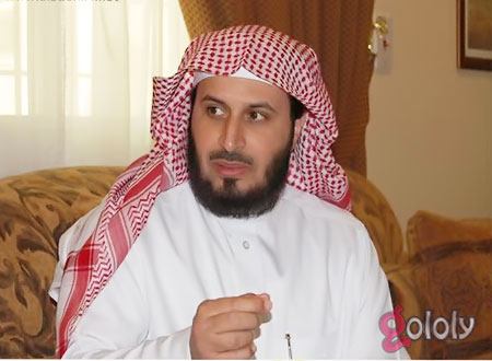 فيديو.. الغامدي: المجتمع يعيش حالة جفاف عاطفي وأتفق مع وجود السينما في المملكة 1 4524