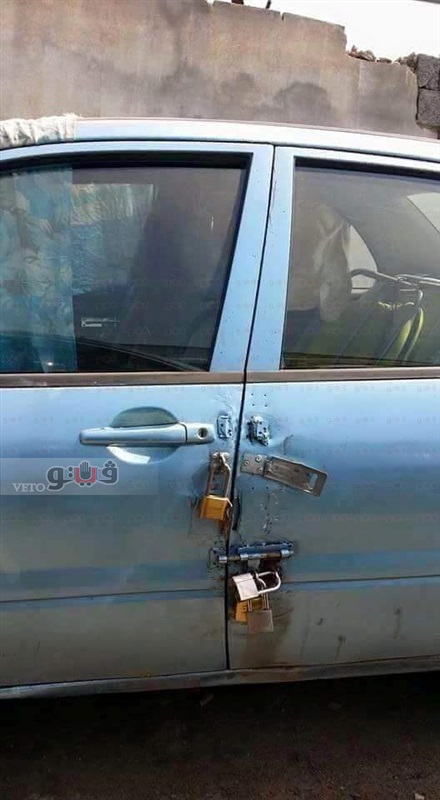 بالصورة .. سائق يؤمن سيارته من السرقة بطريقة غريبة 2 77