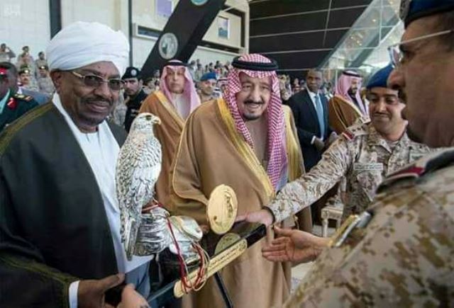 خادم الحرمين يرعى حفل كلية الملك فيصل الجوية بحضور رئيس السودان 1 سلمان البشير