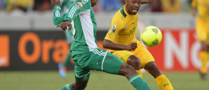 بالصور..مدير معمل مستشفي حاج الصافي يكشف الحقائق الكاملة لمرض مدافع المريخ النيجيري 12 المدافع النيجيري كونل 300x211