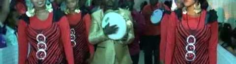 بسبب زفة .. العروس رقصت مع الرجال فغضب المواطنون وتدخلت السياحة 10 12848452