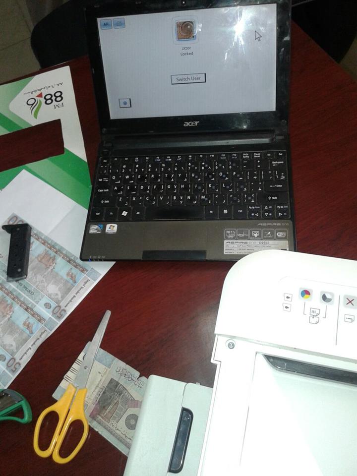 الشرطة الأمنية تضع يدها على مصنع لتزوير لوحات المركبات ورخص القيادة 1 17092069 10208441648458676 782925975 n