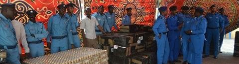 بالصور .. تفاصيل سقوط أكبر تاجر خمور المستوردة في قبضة الشرطة بـ(34) ألف زجاجة 12 17350985 10208545514455261 1101858459 n