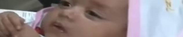 بالفيديو.. قصة الطفلة السودانية "لجين" التي ولدت بين زخات الرصاص ودوي القنابل من أبوين داعشيين وعادت إلي الخرطوم يتيمة 10 Capture0258859