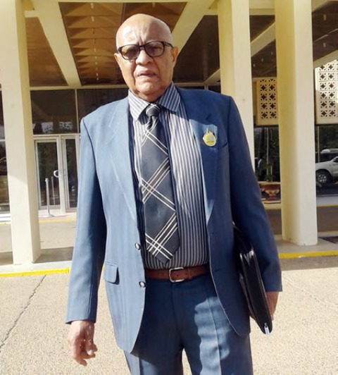 الجلابية والتوب السوداني ظاهرة في شوارع بلجيكا، كان المواطن البلجيكي ينظر لنا بغرابة ولكن أصبحوا يقلدوننا 1 محمد كبار