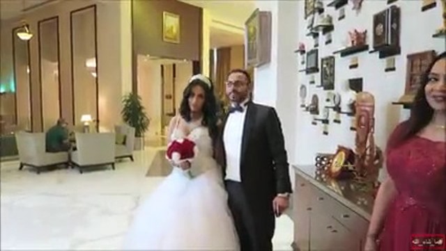 عريس سوداني يوثق لزواجه ،ورقصة رائعة مع زوجته يوم الزفاف.. فيديو وصور 8 يوم1