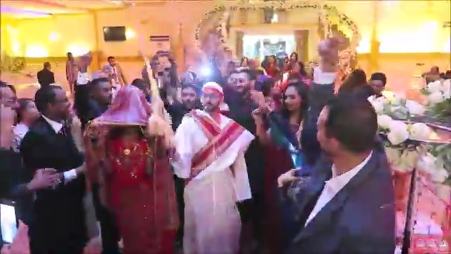 عريس سوداني يوثق لزواجه ،ورقصة رائعة مع زوجته يوم الزفاف.. فيديو وصور 13 يوم7