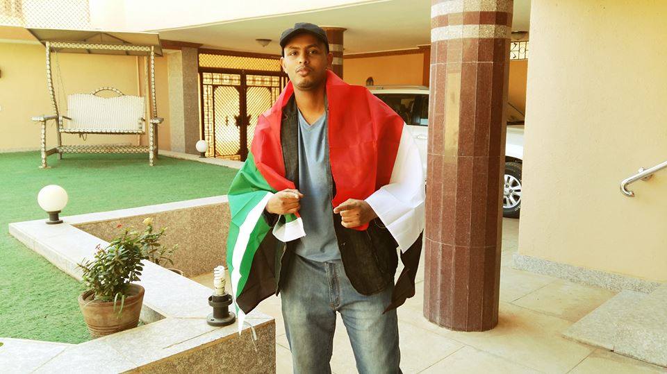 بطل سوداني يحرز الميدالية الذهبية في بطولة (دبي) الدولية 3 ﺣﺎﺗﻢ ﻣﺤﻤﺪ2