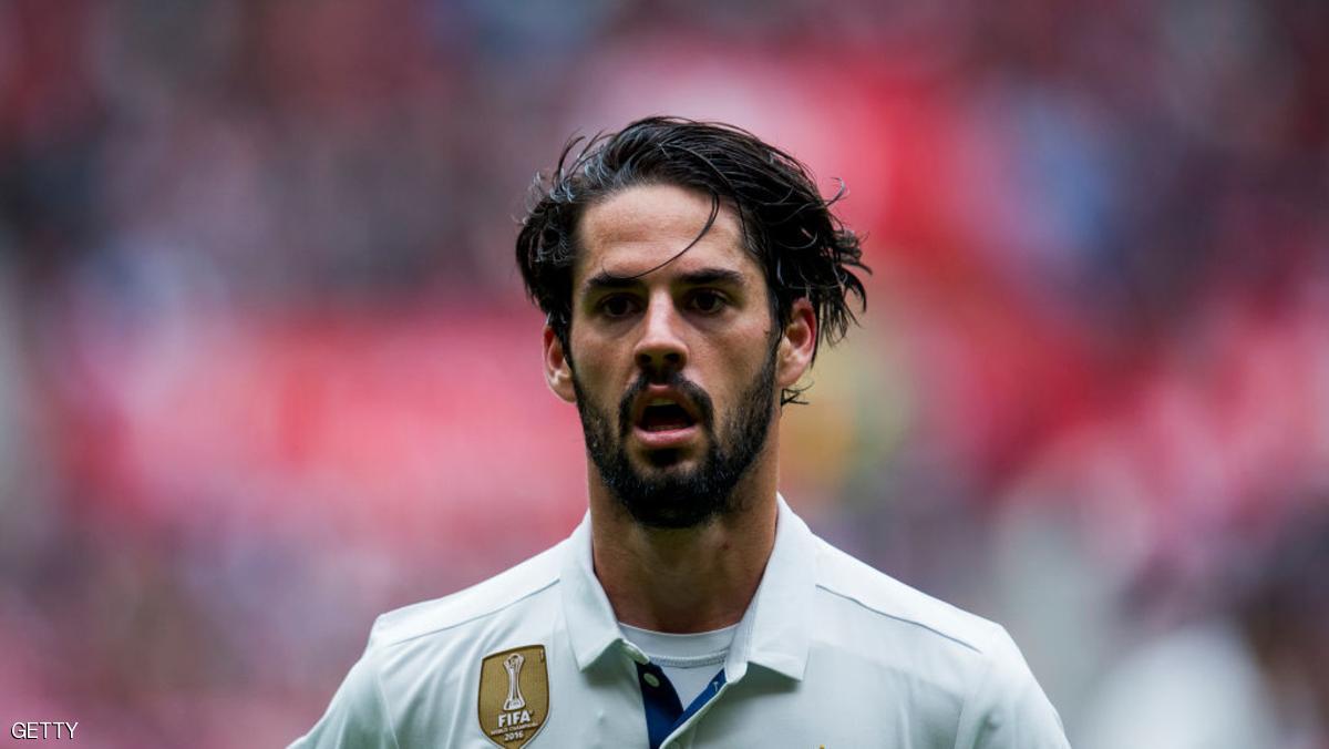 كريم بنزيمة يقود ريال مدريد للفوز على إلتشي 1 ايسكو يريد البقاء في ريال مدريد.. ولكن