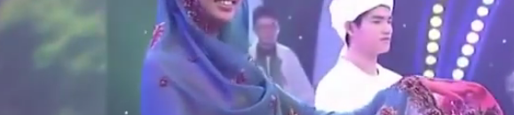 طالب سوداني يدهش الصينين ويتخطى (جسر اللغة الصينية) 10 Capture0258520