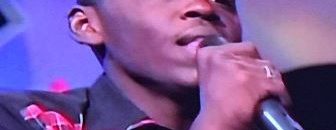 بالفيديو.. وقبل 26 حلقة من نهاية البرنامج..الجمهور يختار أغنية الحقيبة التي قدمها مأمون سوار الذهب كأفضل أغنية لهذا العام 10 مامون سوار الذهب