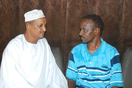 السودان.. شقيقان وعمهما ينجون من حبل المشنقة باعجوبة ووالدهم يتوفي داخل السجن 1 سراج اعدام