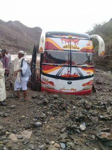 صور رائعة ومدهشة لجمال الطبيعة شرقي السودان لكن السيارات واجهت موقف محرج في الطريق القومي 4 شاحنات2