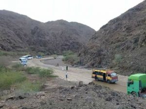 صور رائعة ومدهشة لجمال الطبيعة شرقي السودان لكن السيارات واجهت موقف محرج في الطريق القومي 7 شاحنات5