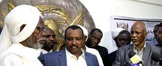 جاموس: نثق في المؤتمر الوطني 10 سليمان جاموس