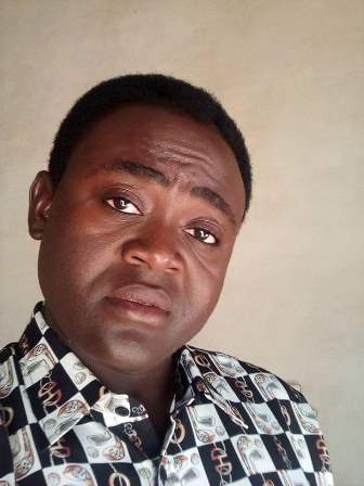 الشاب عمر عطور يثير ضجة واسعة على السوشيال ميديا بتقليد الفنانات، حمور زيادة يعتذر له.. فيديوهات 1 عمر عطور