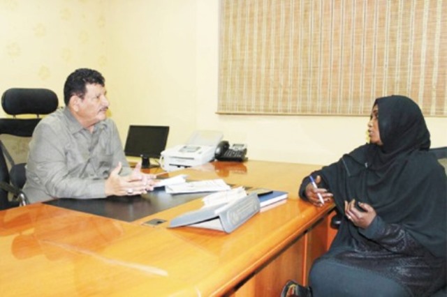 مبروك مبارك: هنالك أشخاص (مكترين) ليدفع لهم أموال، اي زول يقول العايزو وأنا أعلم قدر نفسي تماماً وأقول للأعور أعور في عينه 1 مبروك مبارك سليم