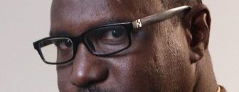 مراسل بي بي سي في الخرطوم يخوض تجربة ممتعة ويصنع الزلابية بنفسه ويمتعض من استهلاك الزيت 11 محمد عثمان