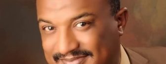 نجم الكوميديا محمد موسي يهاجر الى اميركا ويصل قبل ايام من تعليق سفر مواطني السودان.. فيديو 11 محمد موسى