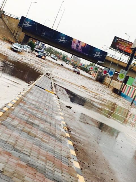 انقلاب شاحنة وقود بكوبري المنشية يتسبب في أزمة مرور خانقة 1 نفق كبري المنشية