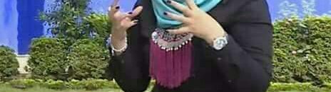 صورة شهد المهندس تجلس على بنبر على شاشة سودانية24 تثير موجة استياء لظهور جسدها بطريقة مثيرة 10 شهد المهندس 2