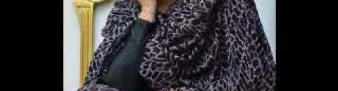 مني ماروكو تشعل حفلاً بعبارة (منو دي أنا دي، بري، بري) ومعجية تقبلها اثناء الغناء.. فيديو 11 مني ماروكو