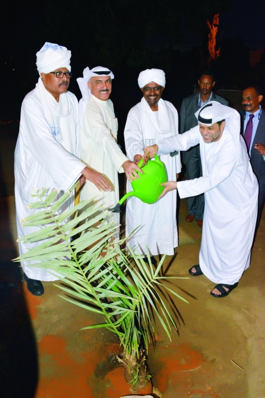 ما هي فرص السودان الزراعية والصناعية بعد رفع العقوبات؟ 1 إطلاق «شجرة زايد الخير» من السودان إلى العالم من منزل البشير