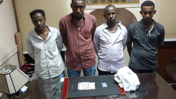 زوجته وشقيقته كلمة السر .. كيف سقطت عصابة "الخطيب" ؟ 1 عصابة