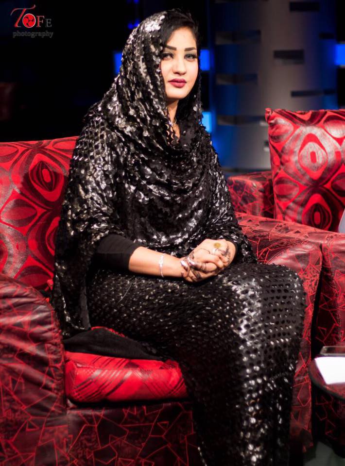 شاهد بالصور.. حرم الوزير و"التواضع" الكبير 3 22406223 10213308759265062 3572776565653622579 n