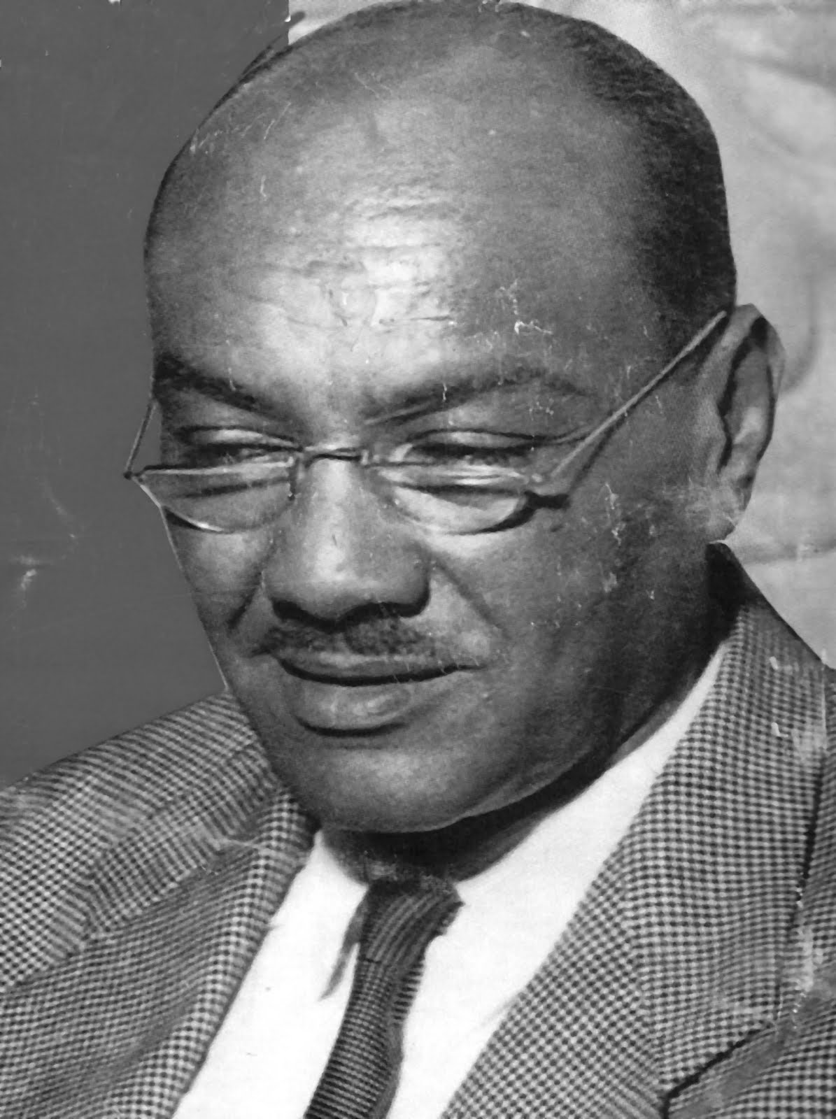 الطبيب السوداني الراحل التجاني الماحي يعطي المصريين درساً في الوطنية لم ينسوه حتى الآن