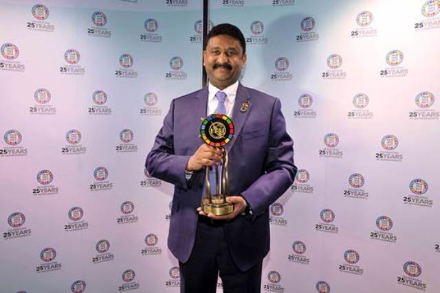 "سوداتل" و"إيركسون" توقعان اتفاقاً في مجال تقنية الاتصالات 1 طارق حمزة